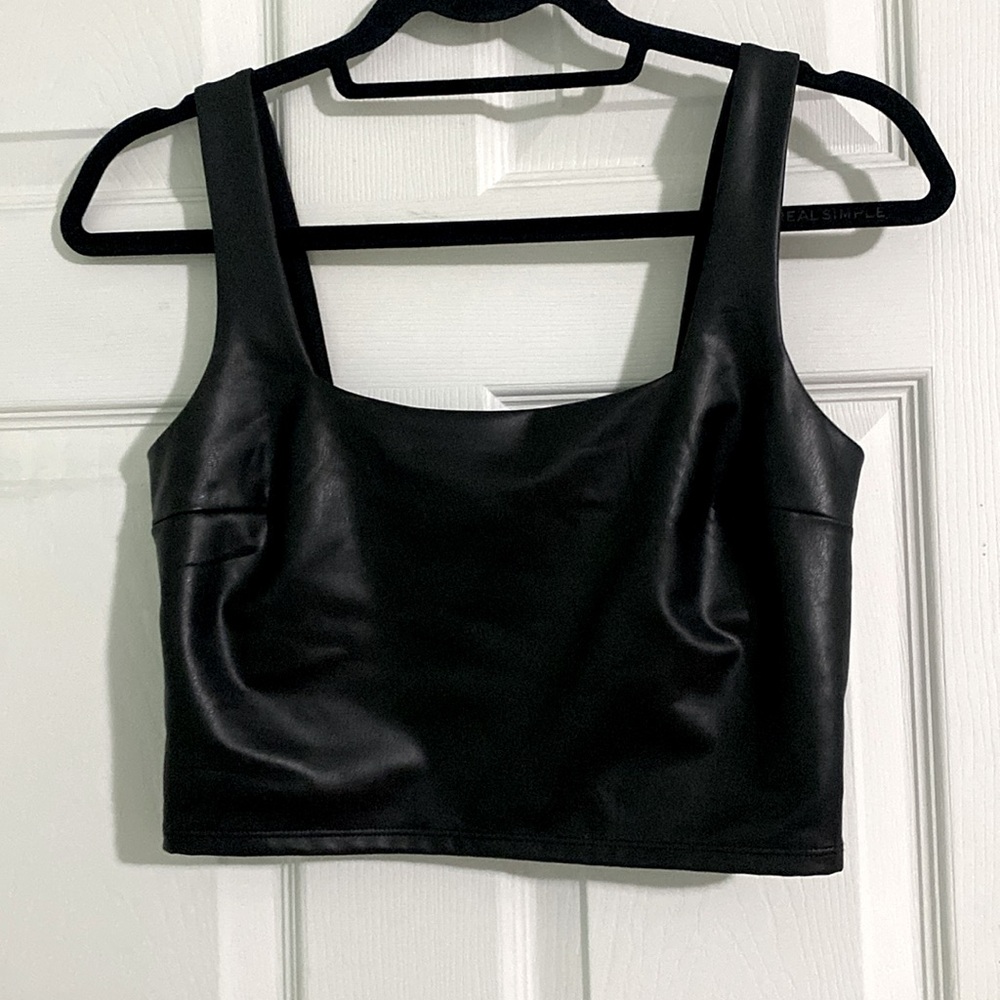 EXPRESS: BLACK FAUX LEATHER CROP TOP